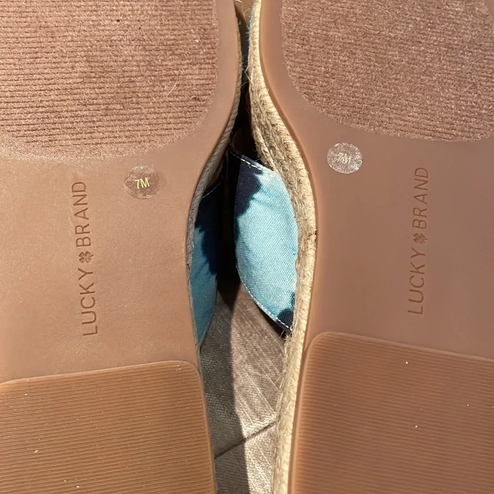 LUCKY BRAND Denim Tie Dye Espadrille Sandals Blue Ombré NWOTS - Picture 8 of 10